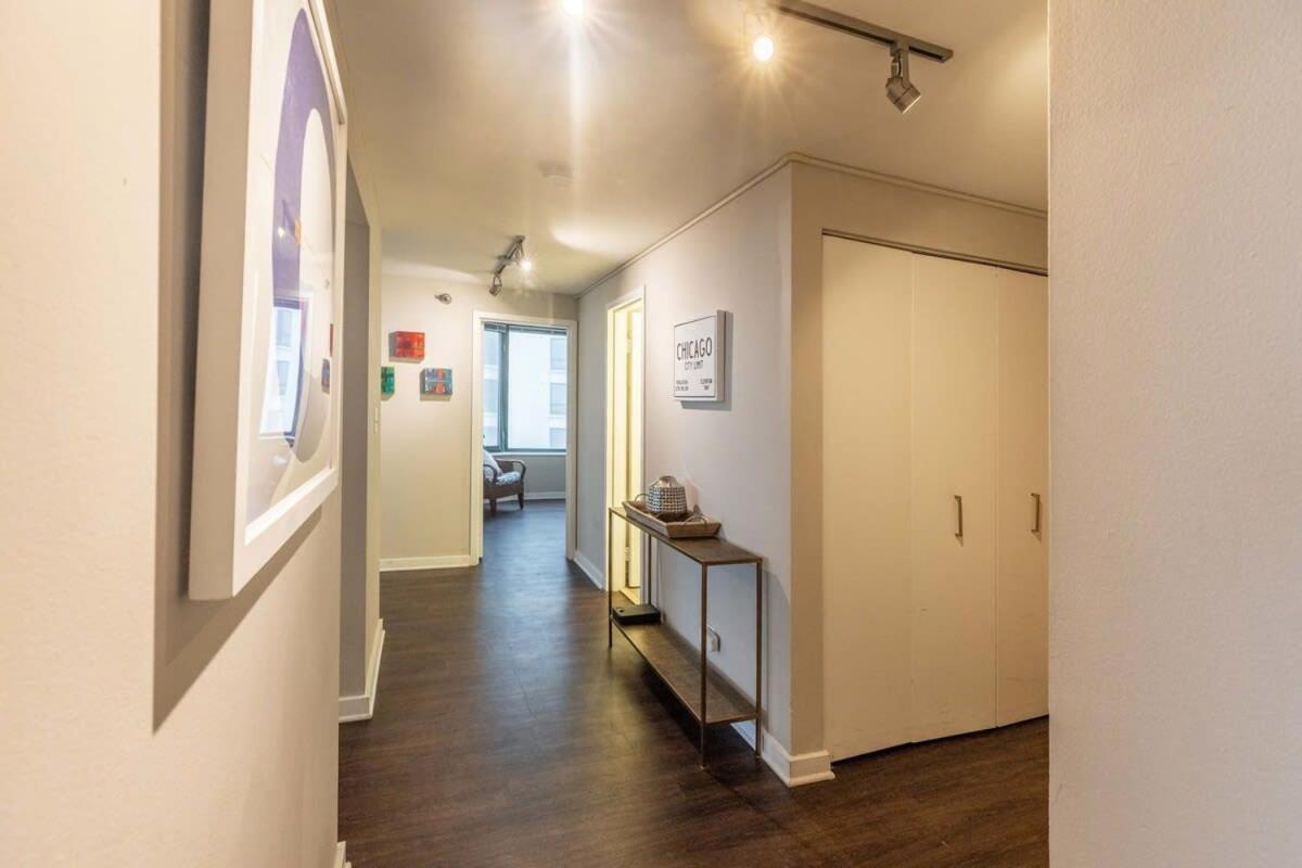 2b 2ba Exquisite With Views, Indoor Pool & Gym By Envitae Apartment