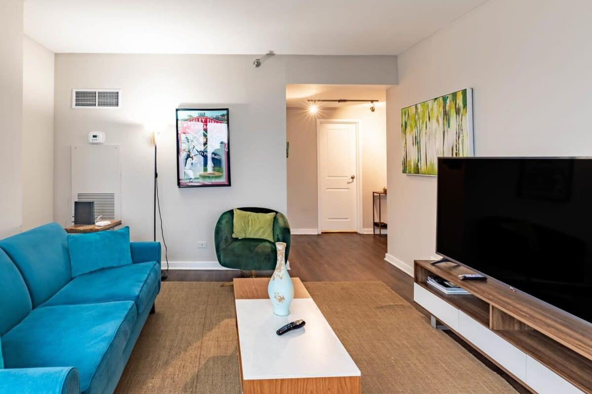 2b 2ba Exquisite With Views, Indoor Pool & Gym By Envitae Chicago