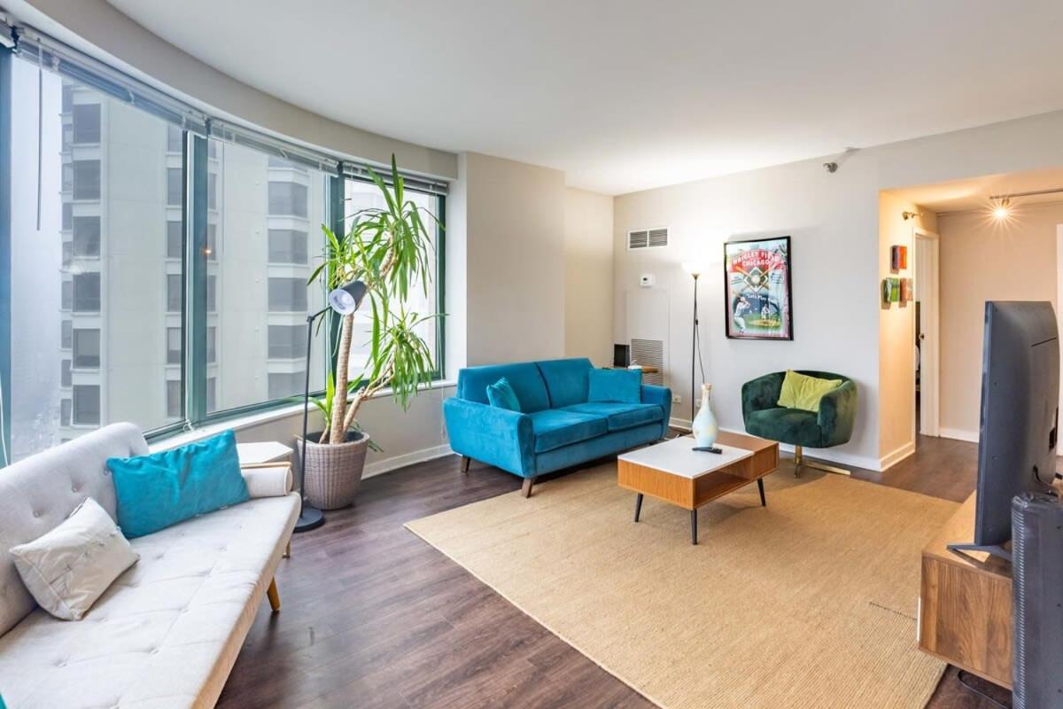 2b 2ba Exquisite With Views, Indoor Pool & Gym By Envitae Apartment