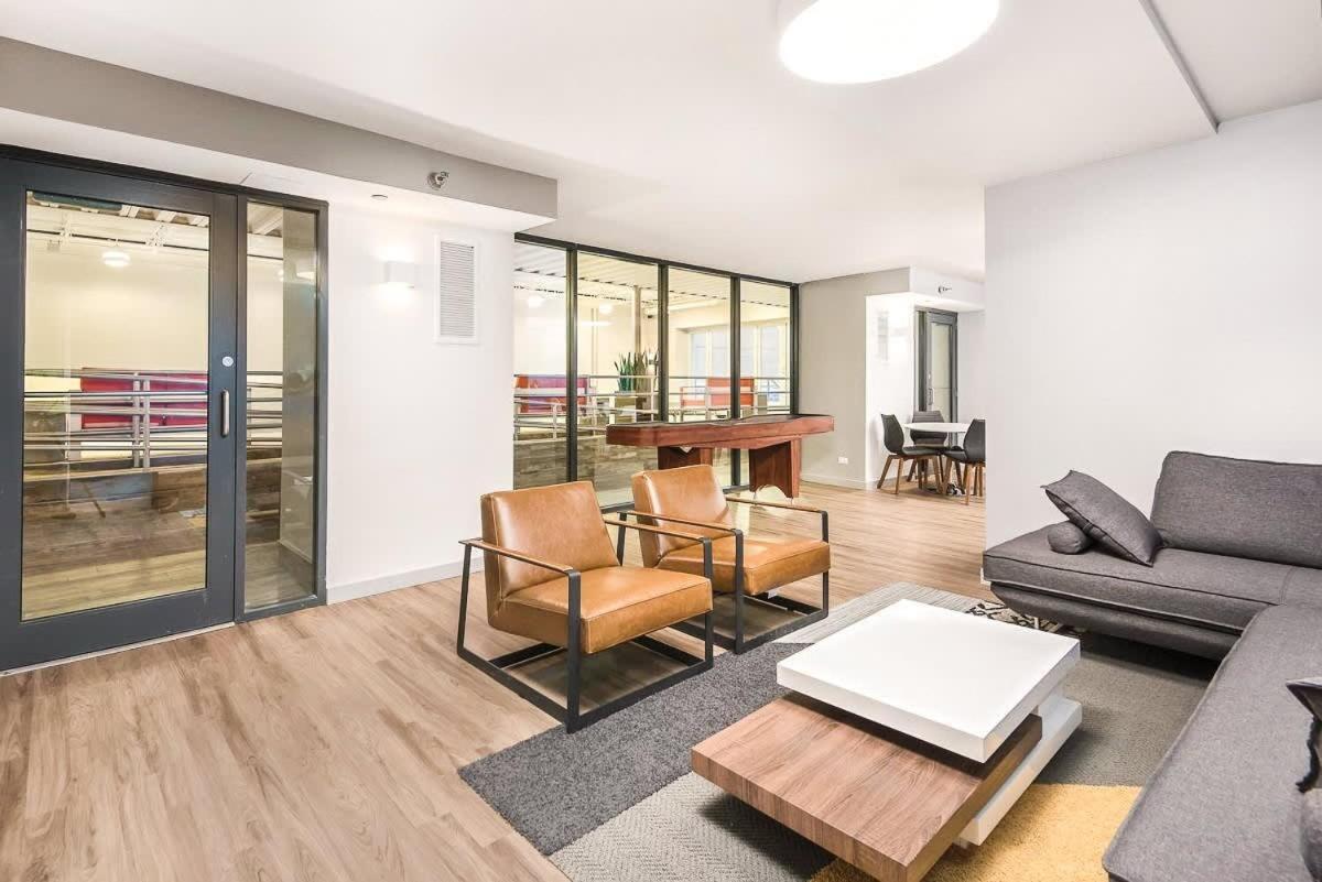 2b 2ba Exquisite With Views, Indoor Pool & Gym By Envitae