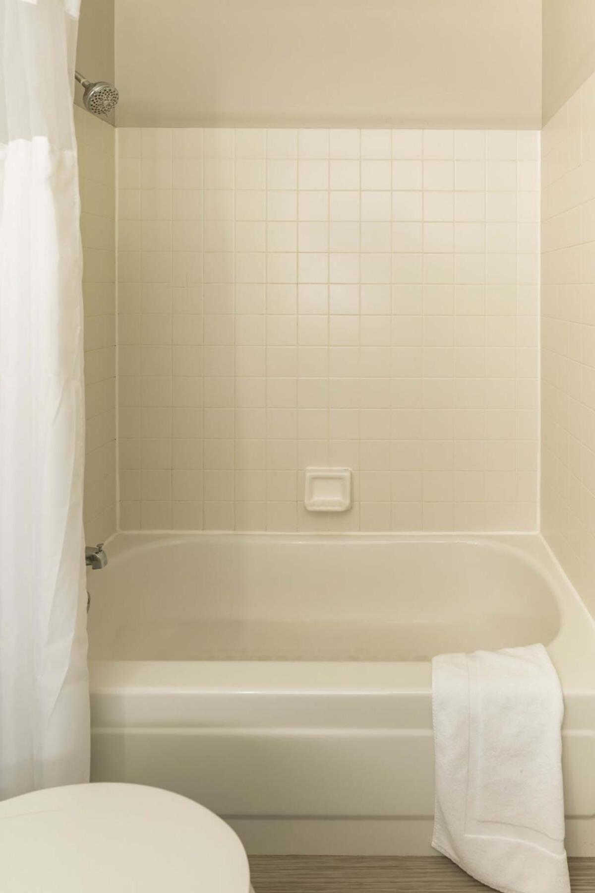 2b 2ba Exquisite With Views, Indoor Pool & Gym By Envitae